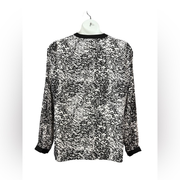 NEW, Kenneth Cole Select, Blouse, Black & White Abstract Print (XL) - Picture 7 of 10